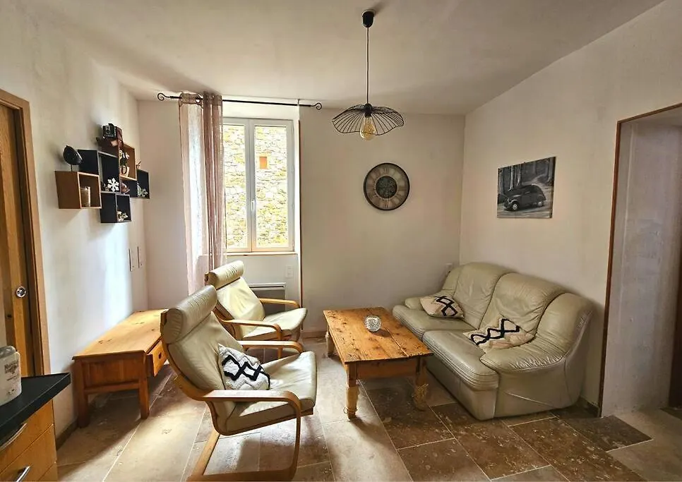 Appartement A Manas Apartment