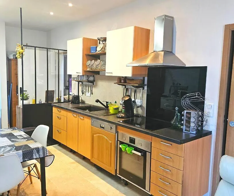 Appartement A Manas Apartment